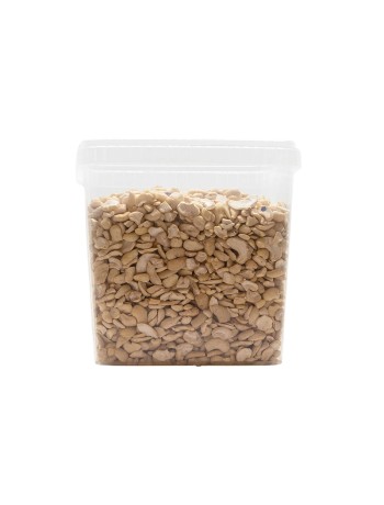 Cashew kernels, large white...